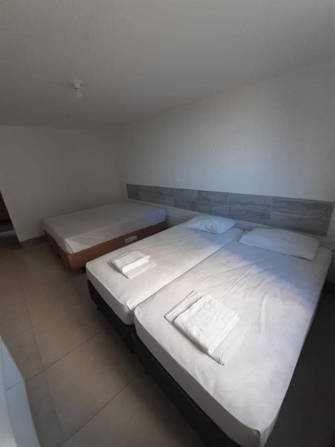 Economy Flat 2*